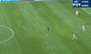 九游体育在线网站-媒体人谈张玉宁单刀被吹：马宁最后晕菜了，应吹任意球后再结束