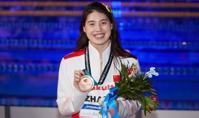 九游体育首页入口-世锦赛张雨霏200蝶摘铜 中国队获女子200自接第4