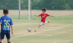 从上海到横滨：为了孩子的足球梦，我打破体面的中产生活