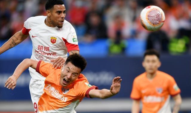 九游体育首页入口-穆斯卡特用耐心换来中锋爆发 满意5比0背后的果敢