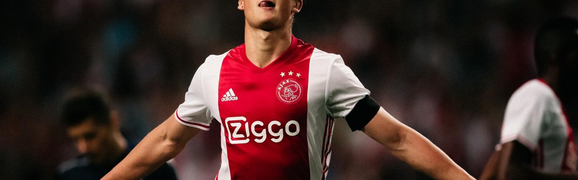 九游体育网页-官方：丹麦国脚多尔贝格回归阿贾克斯；据悉转会费1000万欧