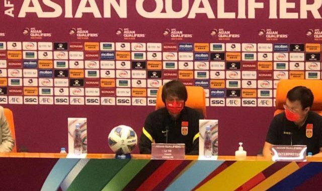 九游体育下载app-李铁肯定国脚表现称客场比赛艰难 闭口不谈战术