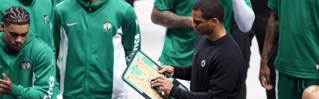 九游体育网页-38分惨败证明绿军有麻烦了？过往历史看衰独行侠