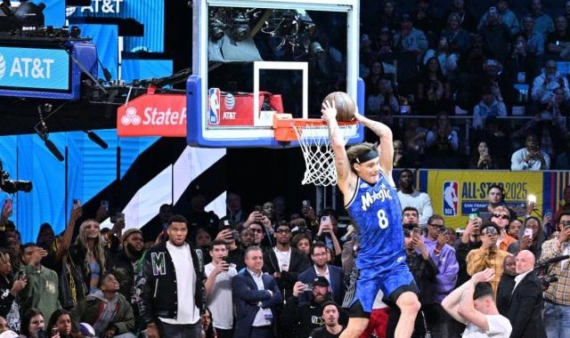 九游体育下载app-扣篮大赛第一扣将？麦克朗满分三连冠独孤求败